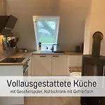 Meine Schule Sehlingen, Familien & Generations Landurlaub, Freunde & Team-auszeit, Workation, Sauna, Ruhe & Erholung, Niedersachsen, Verden, Hamburg, Bremen, Lueneburger Heide, Heide Park 38 Km , Serengeti Park 39 Km, Weltvogelpark 22 Km アパート Kirchlinteln