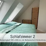 Meine Schule Sehlingen, Familien & Generations Landurlaub, Freunde & Team-auszeit, Workation, Sauna, Ruhe & Erholung, Niedersachsen, Verden, Hamburg, Bremen, Lueneburger Heide, Heide Park 38 Km , Serengeti Park 39 Km, Weltvogelpark 22 Km *