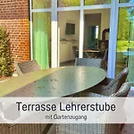 Meine Schule Sehlingen, Familien & Generations Landurlaub, Freunde & Team-auszeit, Workation, Sauna, Ruhe & Erholung, Niedersachsen, Verden, Hamburg, Bremen, Lueneburger Heide, Heide Park 38 Km , Serengeti Park 39 Km, Weltvogelpark 22 Km
